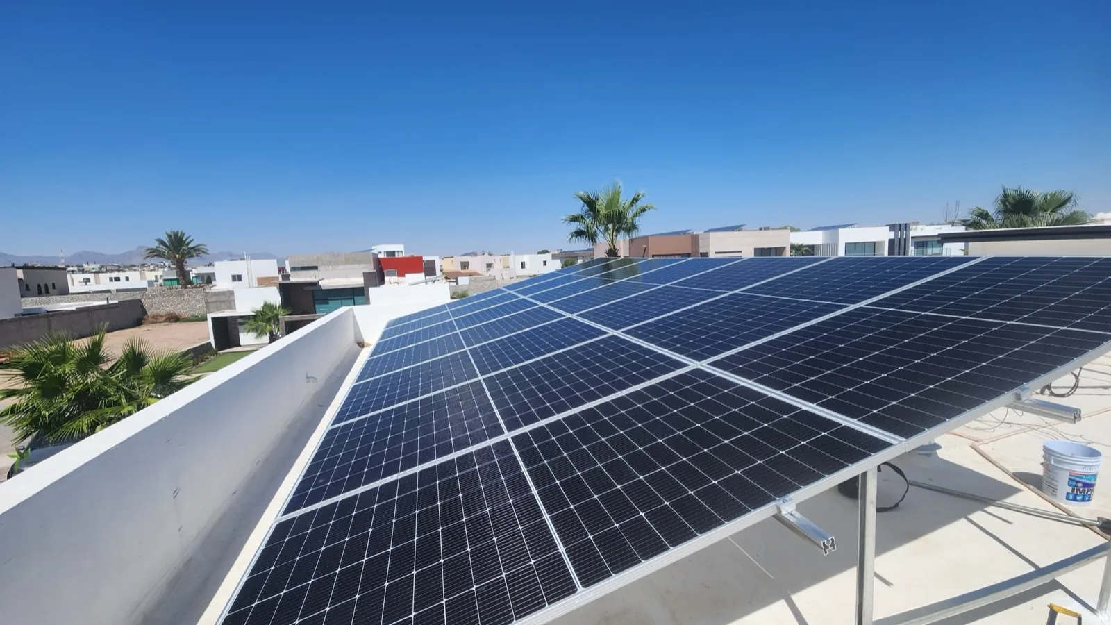 Paneles solares residenciales Misión de los lagos